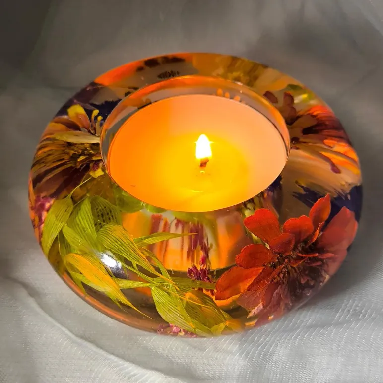 Большой подсвечник с цветами для чайной свечи