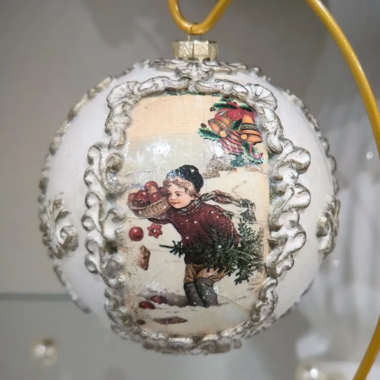 Набор елочных винтажных шаров ручной работы. Декупаж .