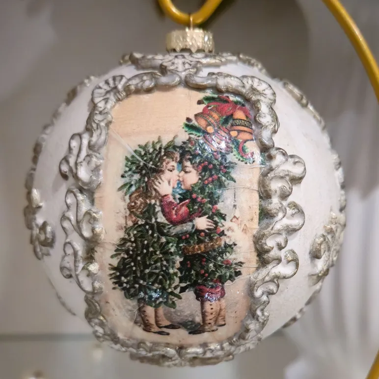 Набор елочных винтажных шаров ручной работы. Декупаж .