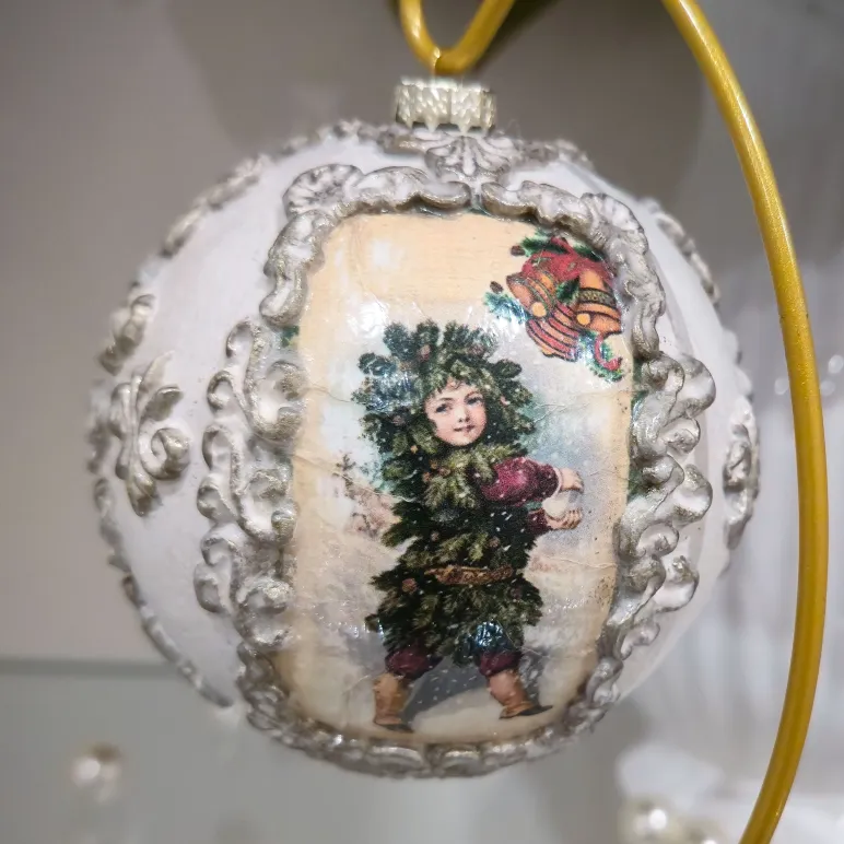 Набор елочных винтажных шаров ручной работы. Декупаж .