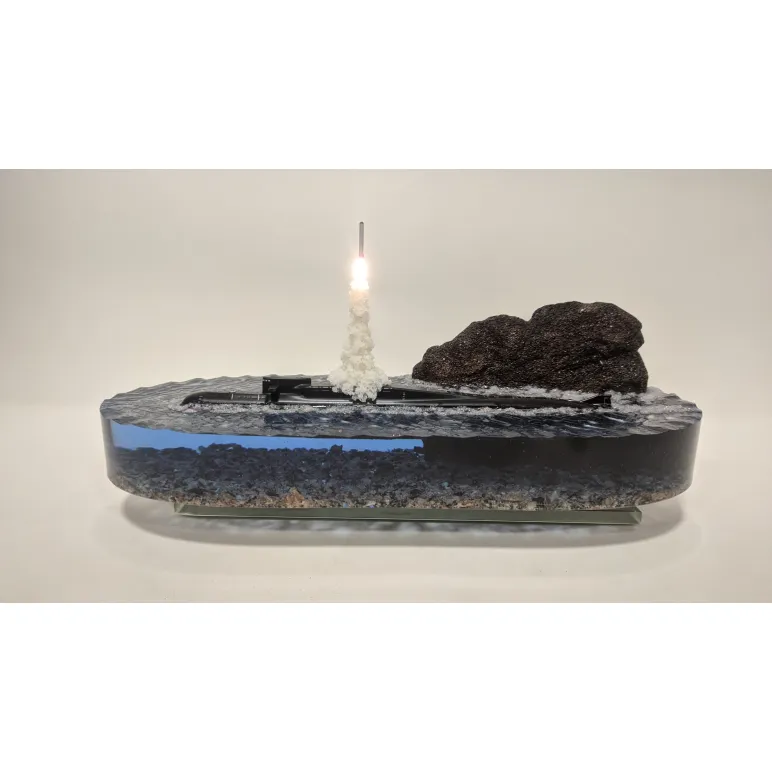 Модель подводной лодки 667БДРМ "Дельфин"