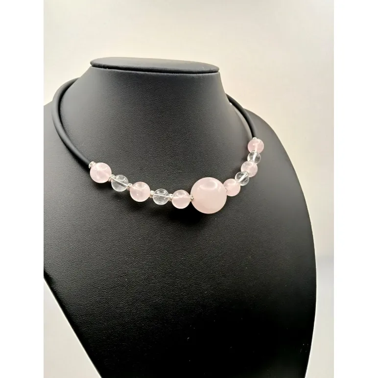 Чокер с розовым кварцем и горным хрусталем
