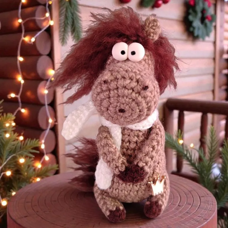 Вязаные лошадки