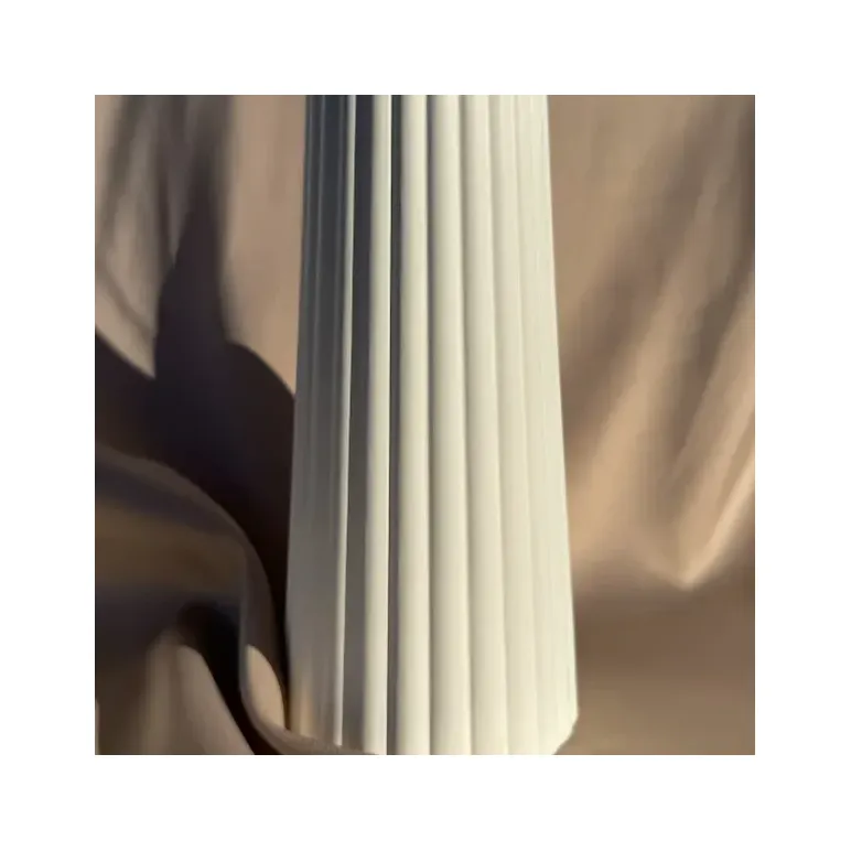 Интерьерная ваза ДЕКОР67 "Рельеф", гипс 17 см., белая, классическая, ручная работа