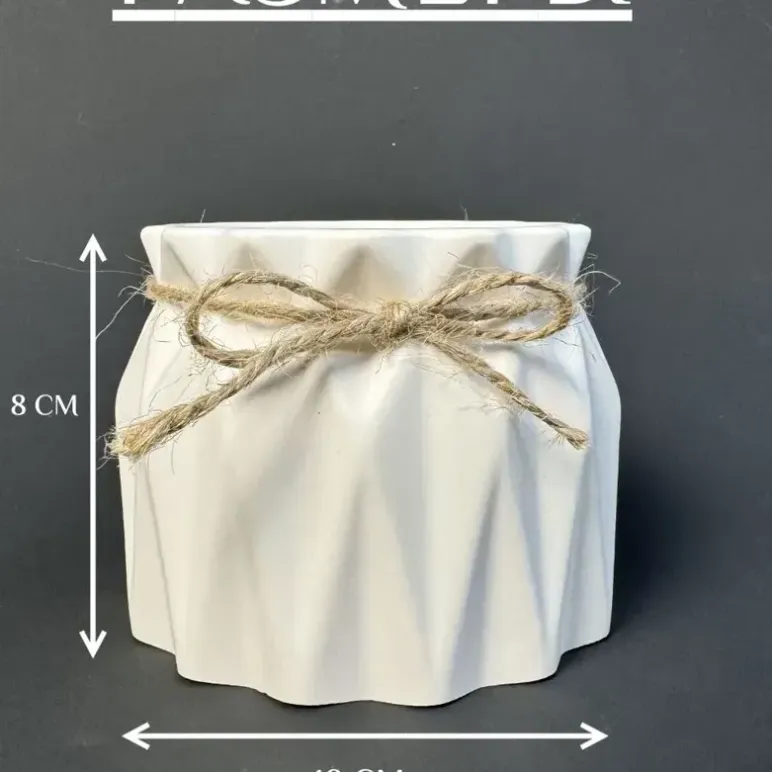 Ваза из гипса для сухоцветов