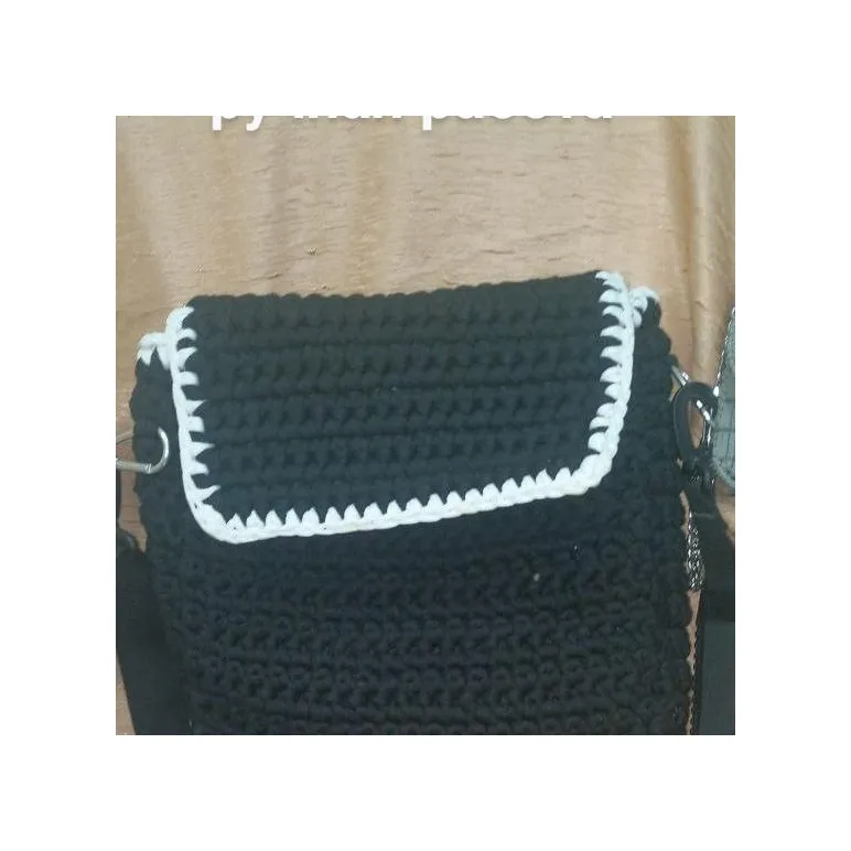 Сумка Кроссбоди на плече