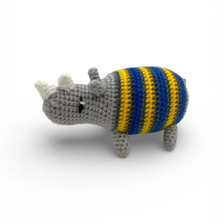 Вязаная игрушка Носорог