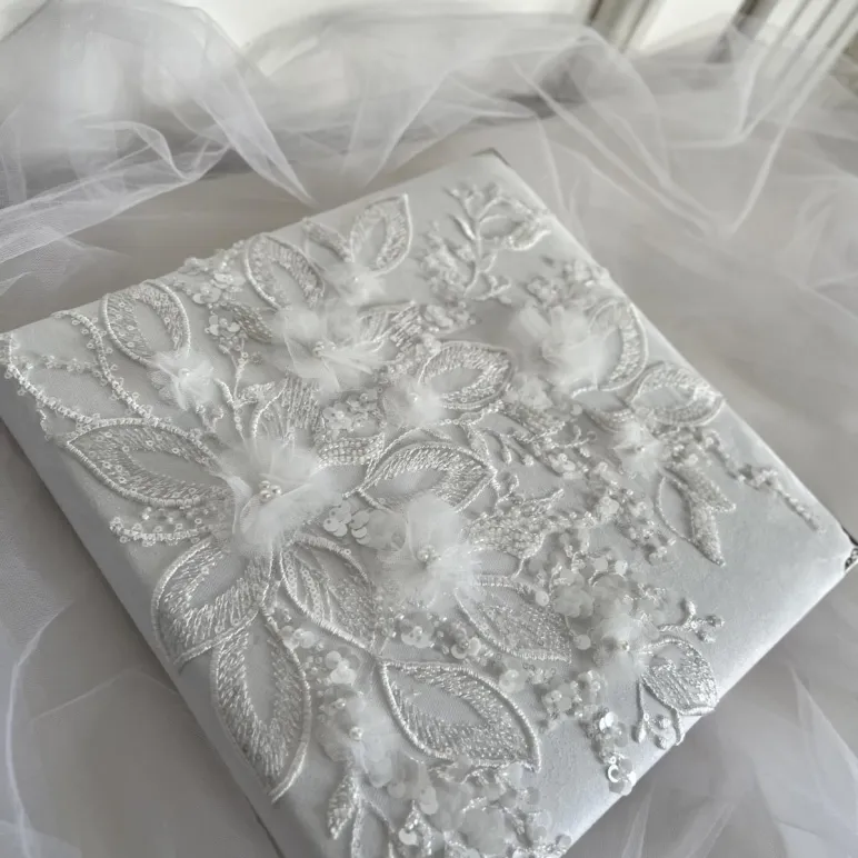 Фотоальбом свадебный, белый, с цветами