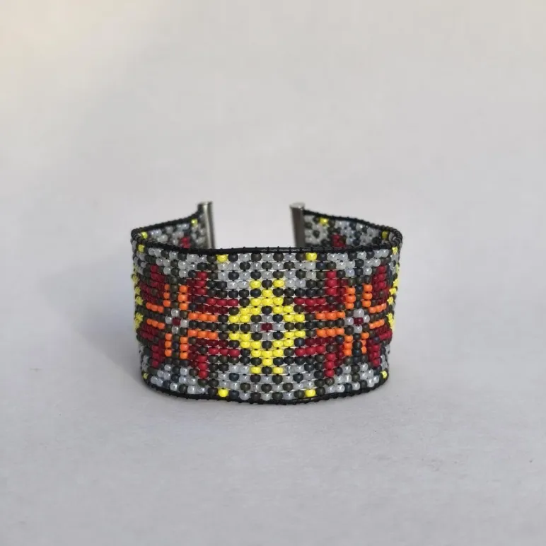 Браслет- манжета этнический с солярным символом, из бисера