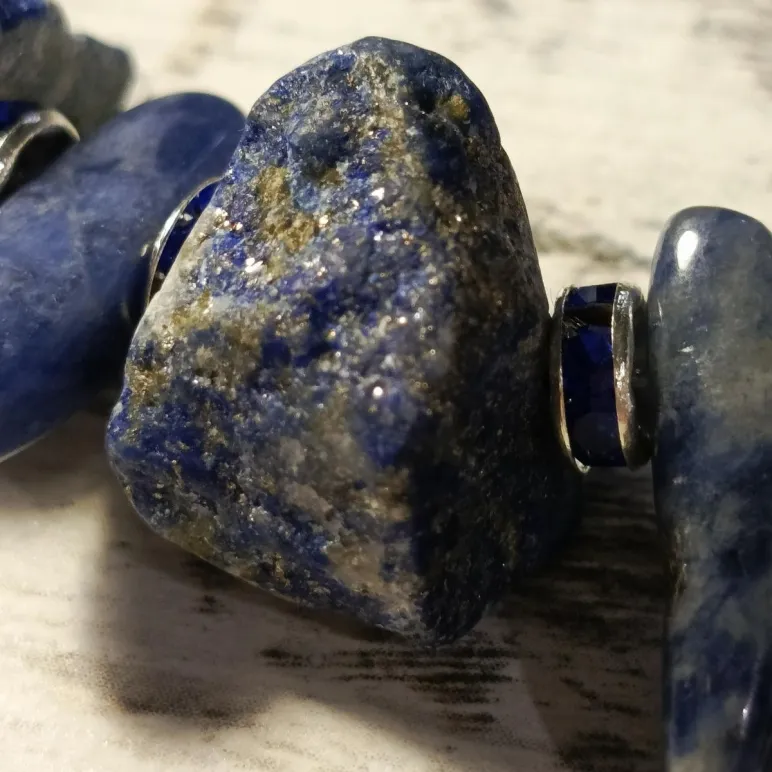 Браслет из лазурита и содалита