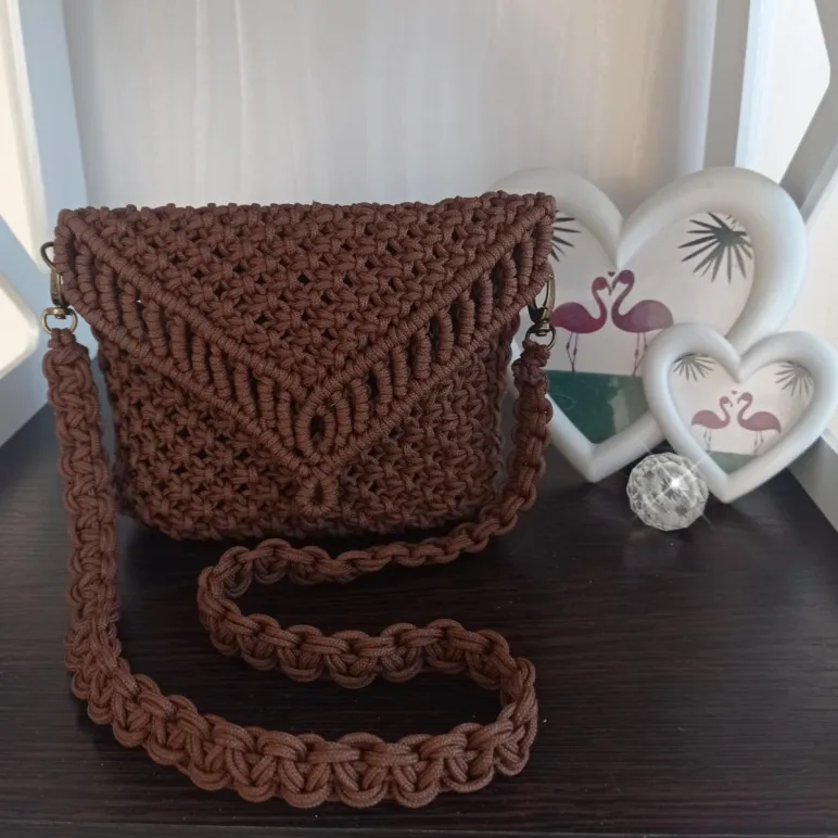 Сумка-клатч в технике макраме