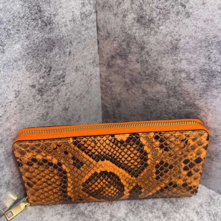 кошелек из натуральной кожи питона