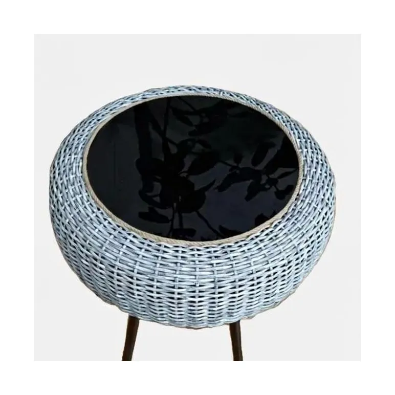 Стол ручной работы