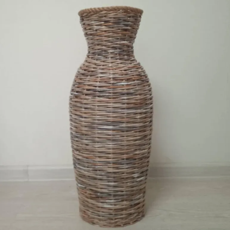 Ваза напольная плетёная