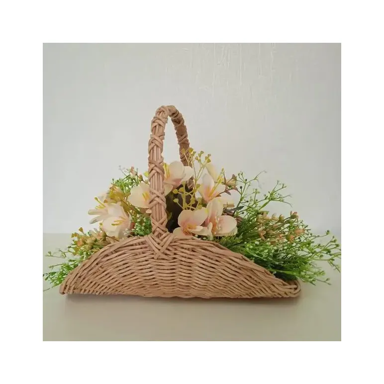 Корзина плетёная