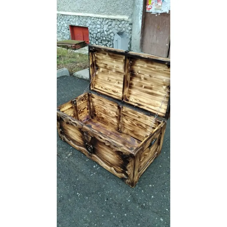 Сундук из массива