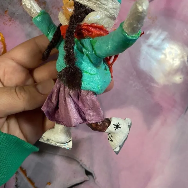 девочка на коньках