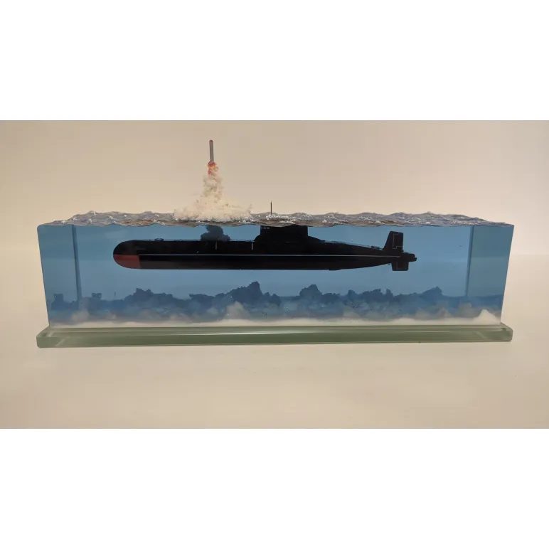 Подводная лодка 941 "Акула" с пуском МБР.