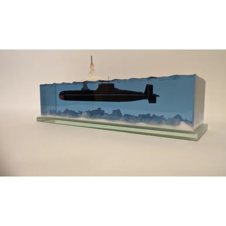 Подводная лодка 941 "Акула" с пуском МБР.