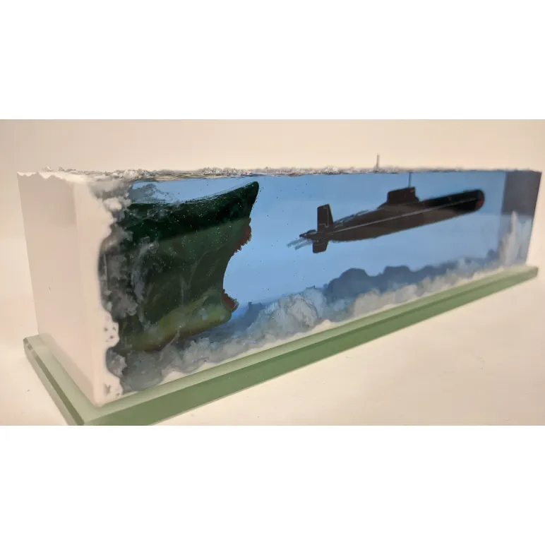 Сувенир Мегалодон и Акула. Подводная лодка