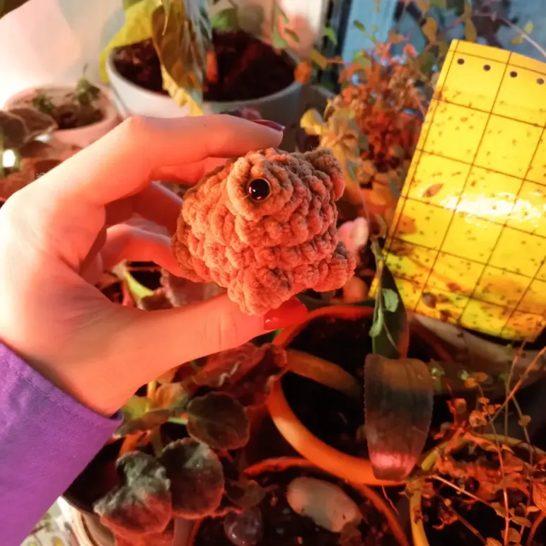 Мишка вязаный