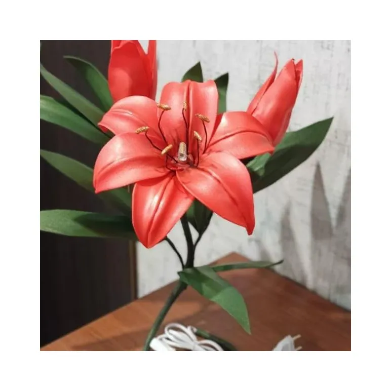 Светильник лилия ручной работы