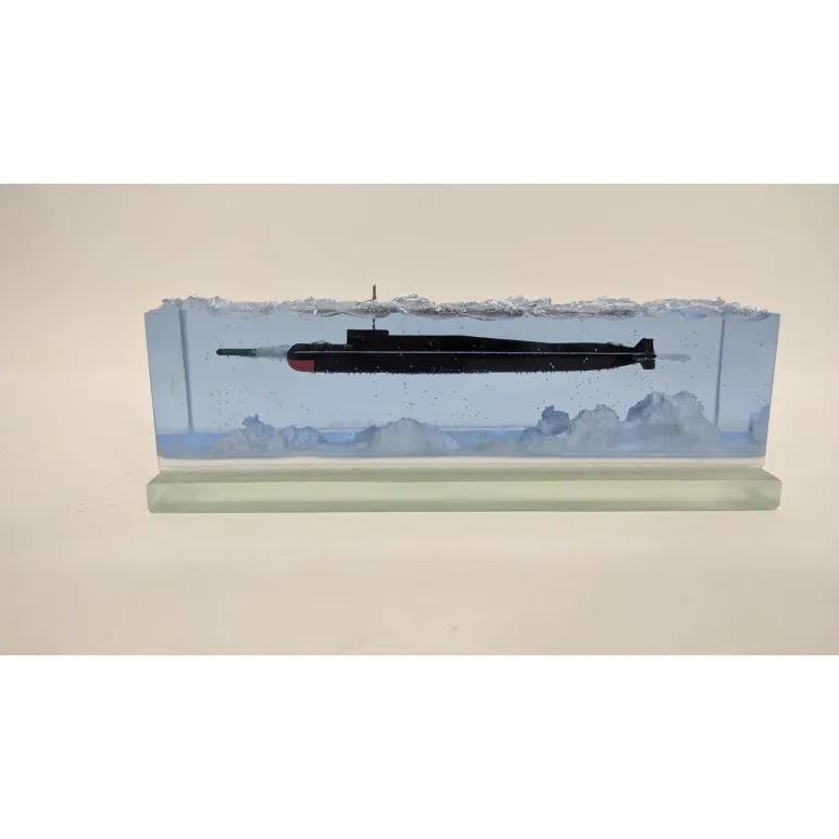 Сувенир ПЛ с торпедной атакой. Подводная лодка