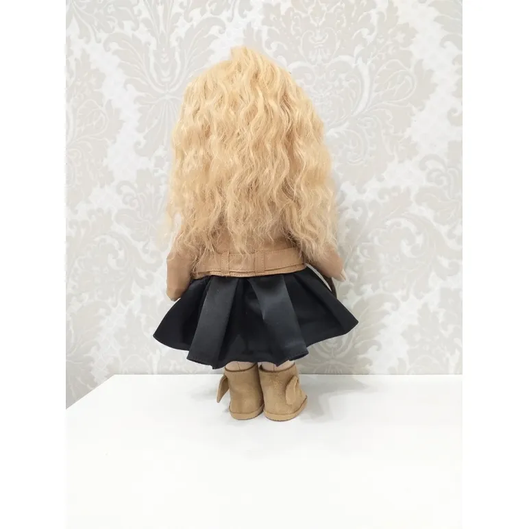 Кукла текстильная интерьерная большеголовка в косухе