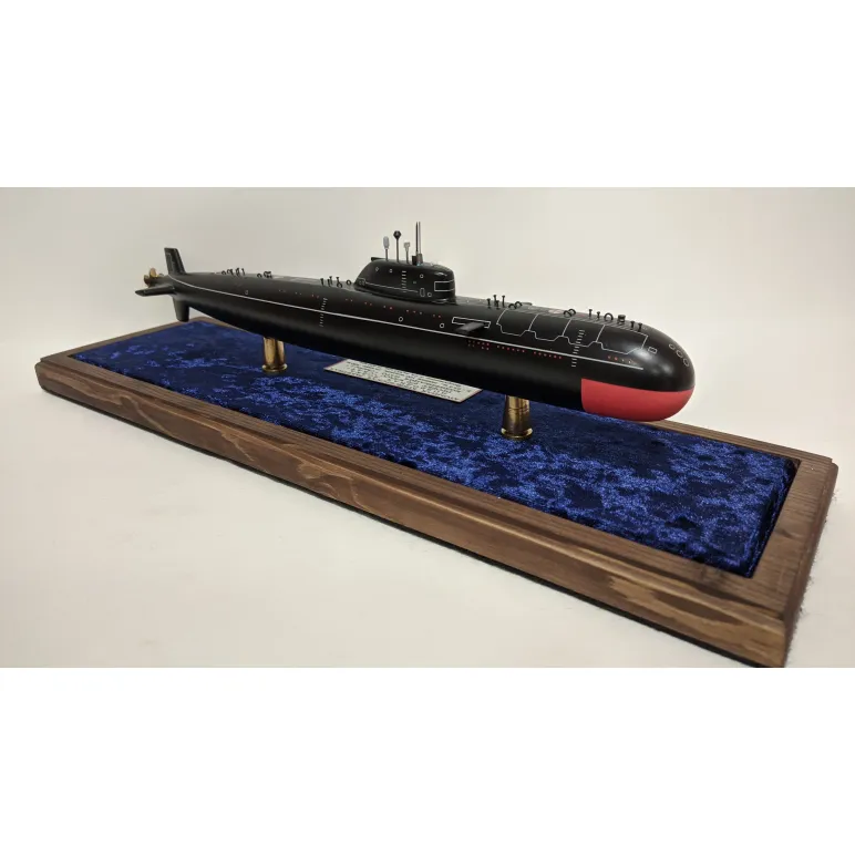 МОДЕЛЬ АПЛ 670 "СКАТ". ПОДВОДНАЯ ЛОДКА Модель АПЛ 670 "Скат". Подводная лодка