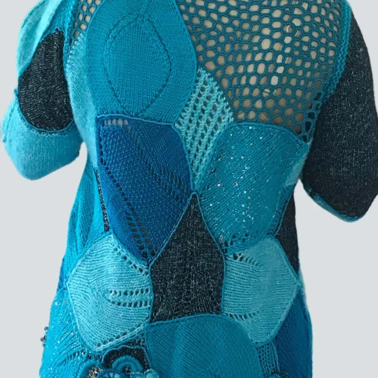 ГОЛУБАЯ ЛАЗУРЬ яркий женский джемпер