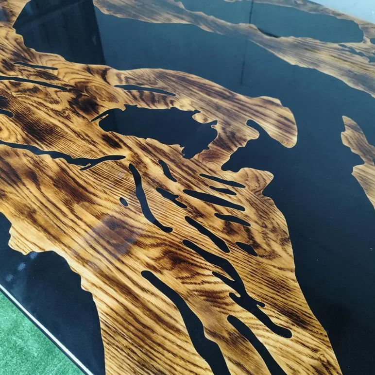 Стол река из массива дуба река