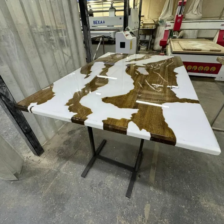 СТОЛЕШНИЦА РЕКА ИЗ МАССИВА ДУБА С ЭПОКСИДНОЙ СМОЛОЙ Столешница река из массива дуба с эпоксидной смолой