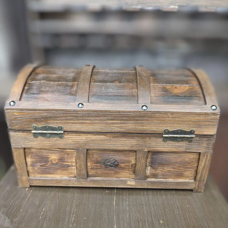 сундук деревянный ручной работы