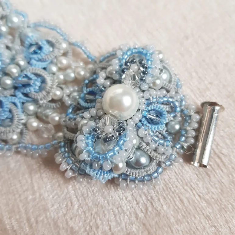 Браслет "Сапфир" фриволите