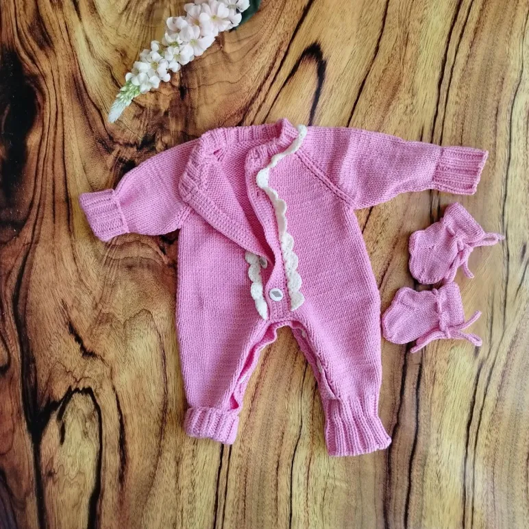 Вязаный комбинезон для новорожденного из 100% шерсти мериноса 50-56 р