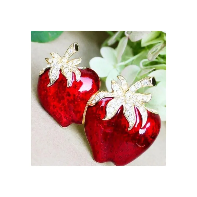 Коллекционная брошь "Клубника" от SWAROVSKI
