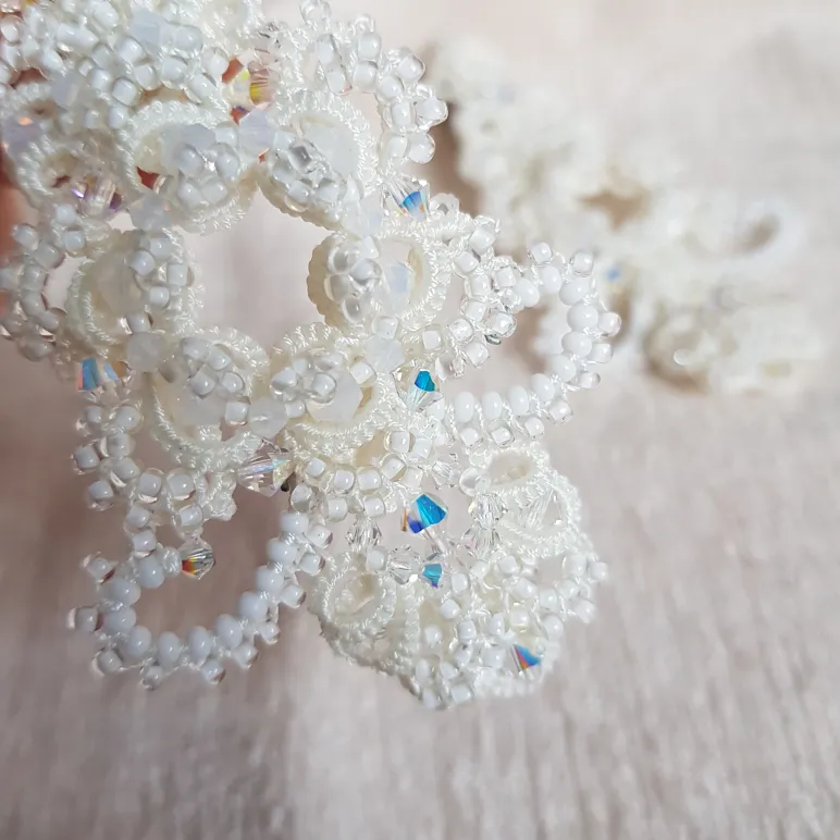 Браслет и серьги "Хрустальный звон" фриволите