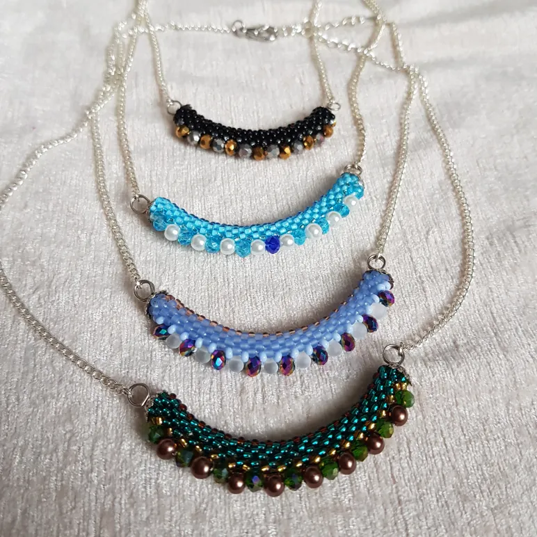 Двухстороннее колье "Радуга" из бисера