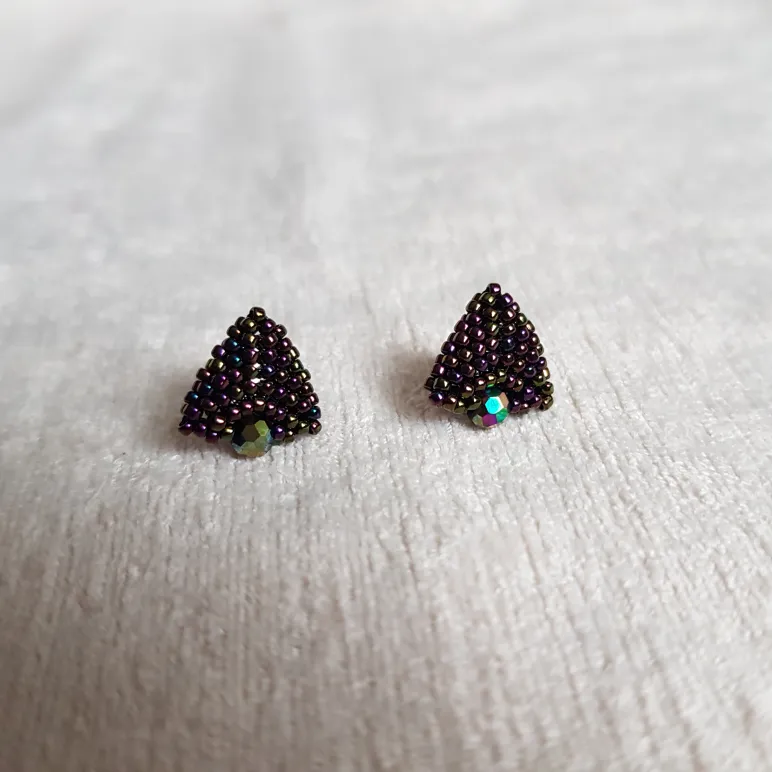 Серьги с жемчугом, биконусами. ронделями