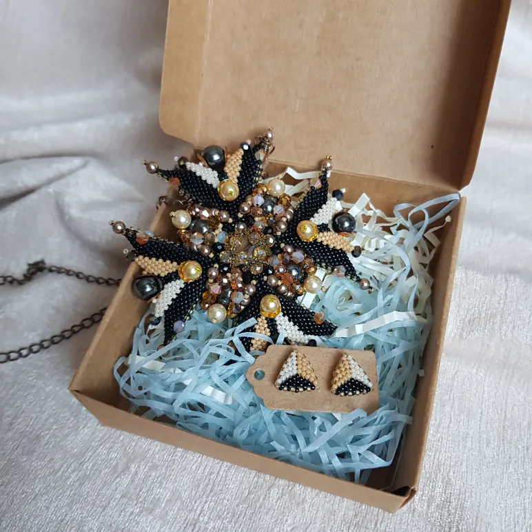 Брошь-орден-подвеска и Серьги "Гематит"