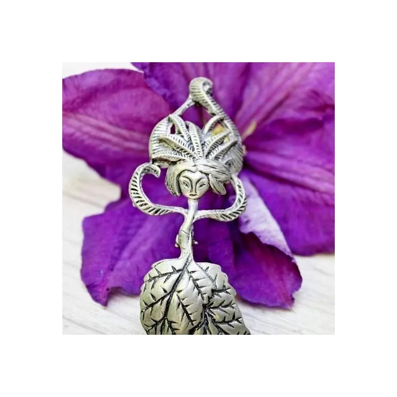 АНТИКВАРНАЯ БРОШЬ "ЦВЕТОЧНАЯ ФЕЯ" 1930-Е AUTENTICS Антикварная брошь "Цветочная фея" 1930-е AUTENTICS