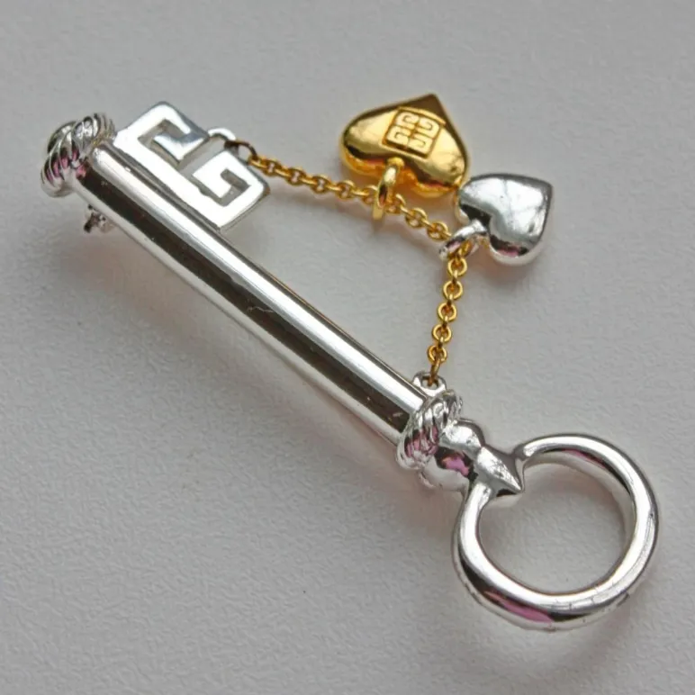 Коллекционная брошь 1980-х "Ключ для двух сердец" GIVENCHY