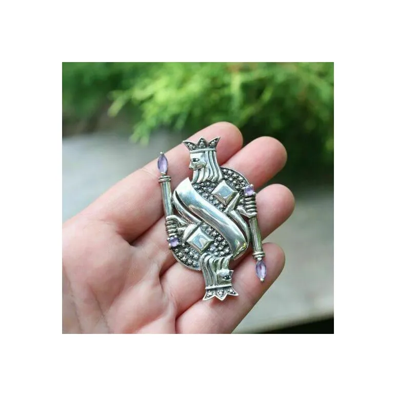 Винтажная серебряная брошь "Карточный король"