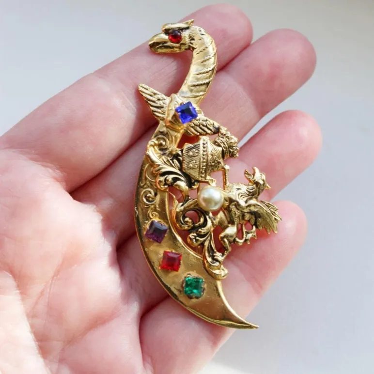 Коллекционная брошь CORO 1940-е