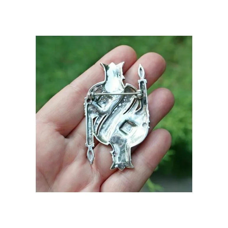 Винтажная серебряная брошь "Карточный король"