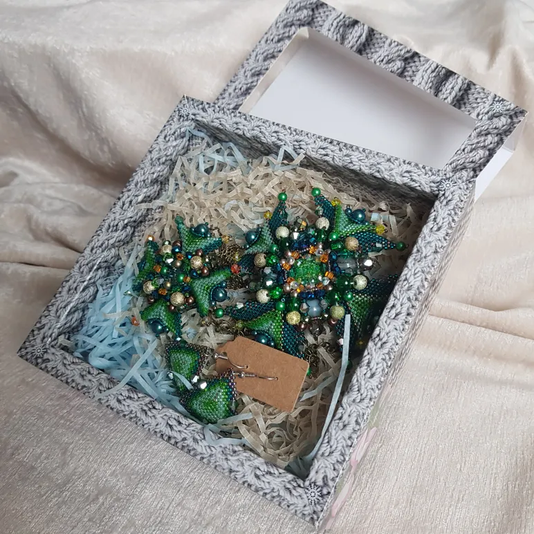 Брошь-орден-подвеска + Брошь и Серьги "Изумруд"