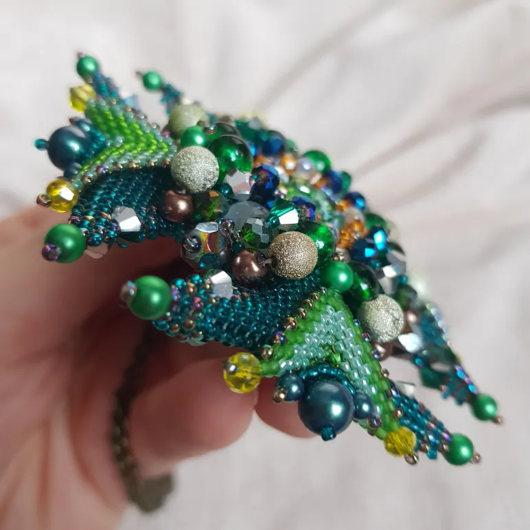 Брошь-орден-подвеска + Брошь и Серьги "Изумруд"