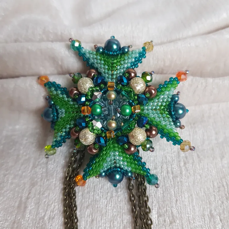 Брошь-орден-подвеска + Брошь и Серьги "Изумруд"