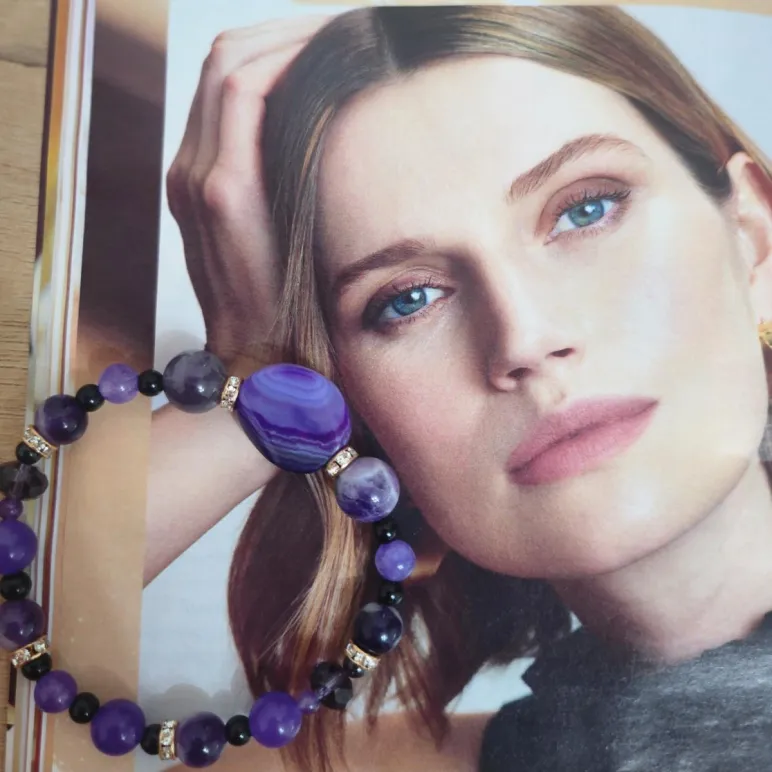 Браслет из натуральных камней "Колибри"