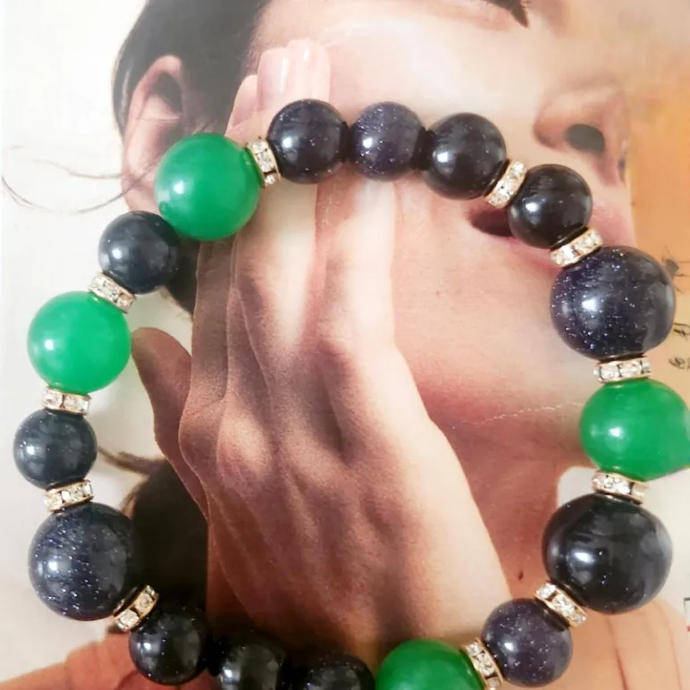 Браслет из натуральных камней " Притяжение "